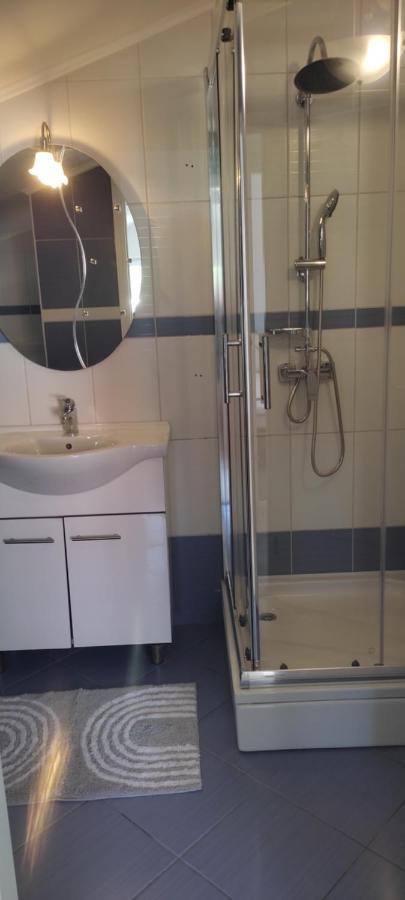 Guesthouse Villa Jurisic Novalja Exteriér fotografie