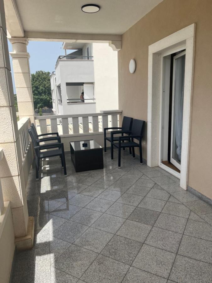 Guesthouse Villa Jurisic Novalja Exteriér fotografie