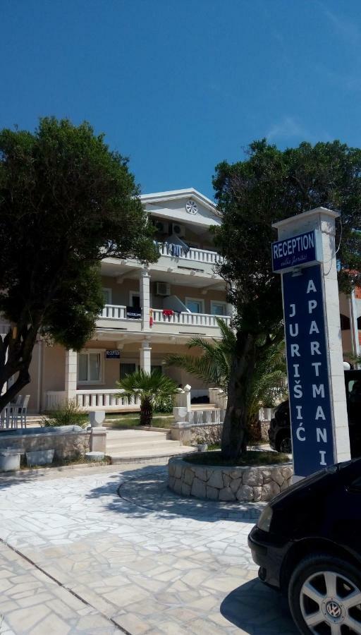 Guesthouse Villa Jurisic Novalja Exteriér fotografie